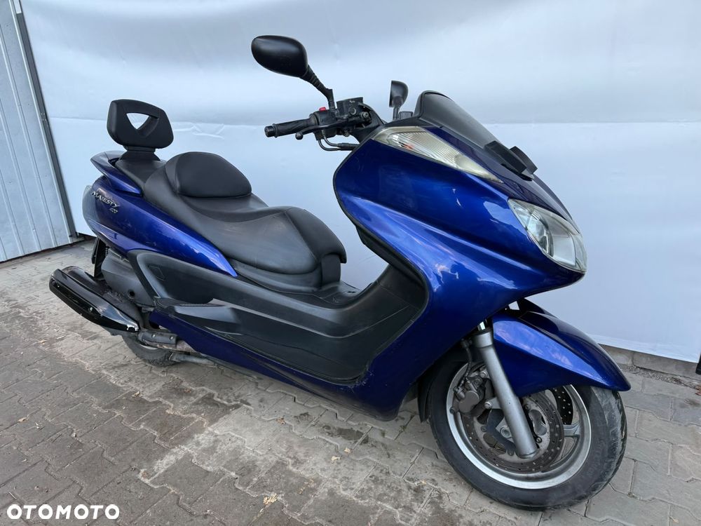 Yamaha Majesty