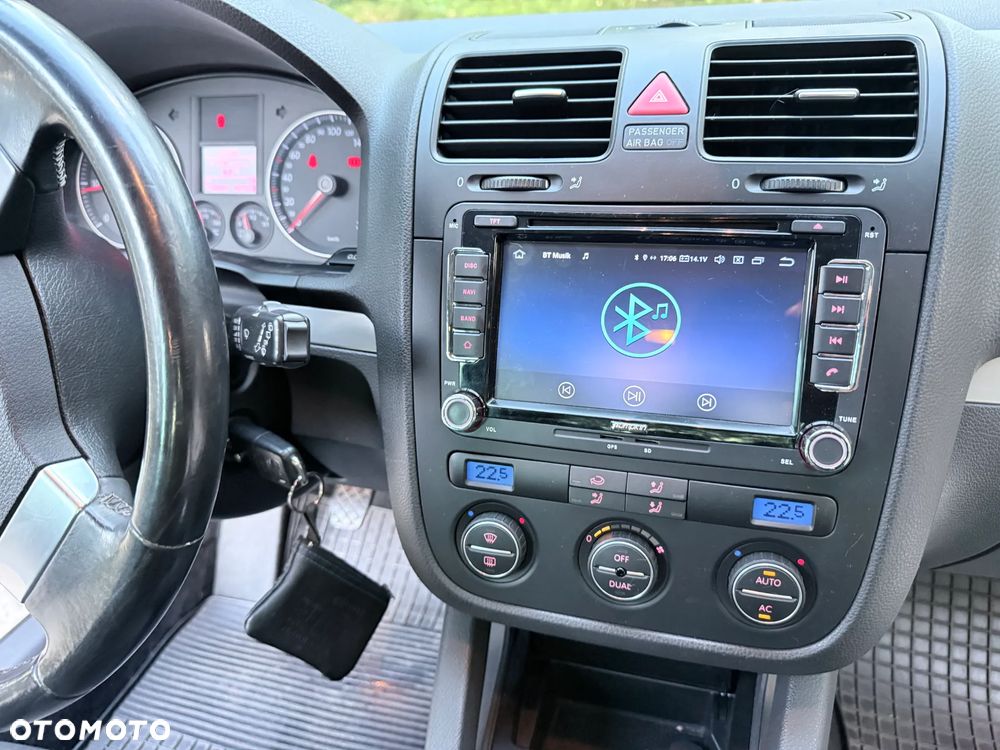Volkswagen Golf V 1.9 TDI Trendline - 12