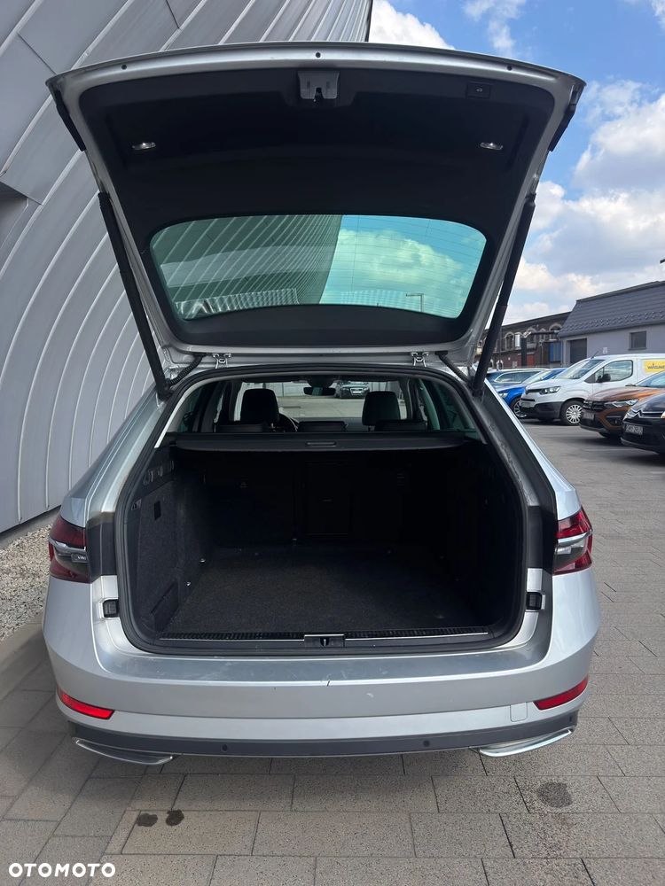 Skoda Superb 2.0 TDI SCR L&K DSG - 6