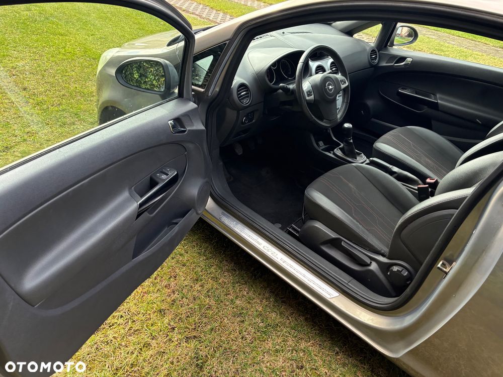 Opel Corsa - 12