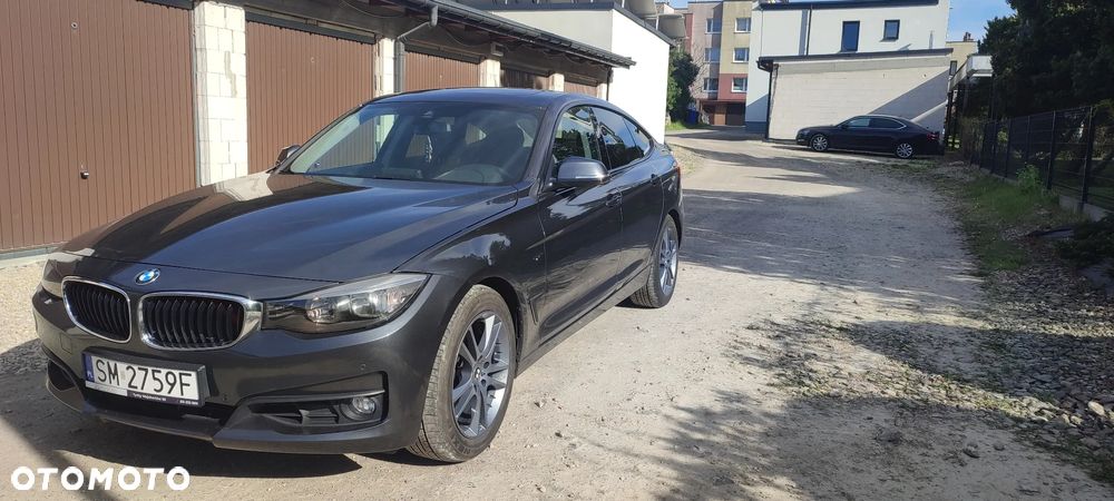 BMW Seria 3 320d xDrive - 11
