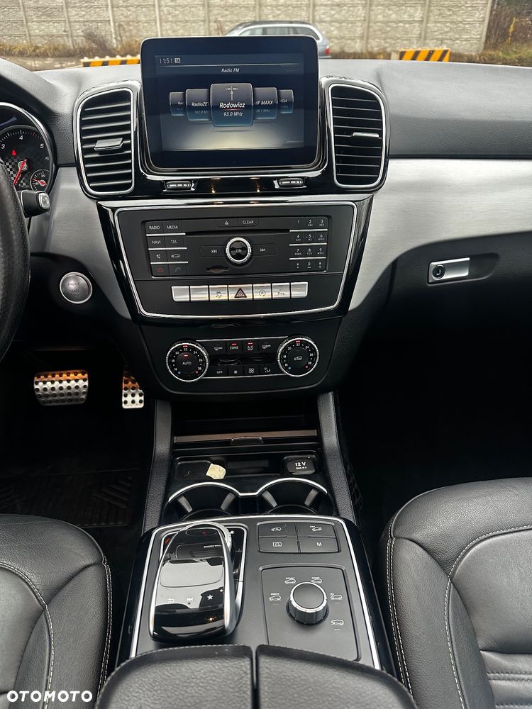 Mercedes-Benz GLE 250 d 4Matic 9G-TRONIC AMG Line - 14