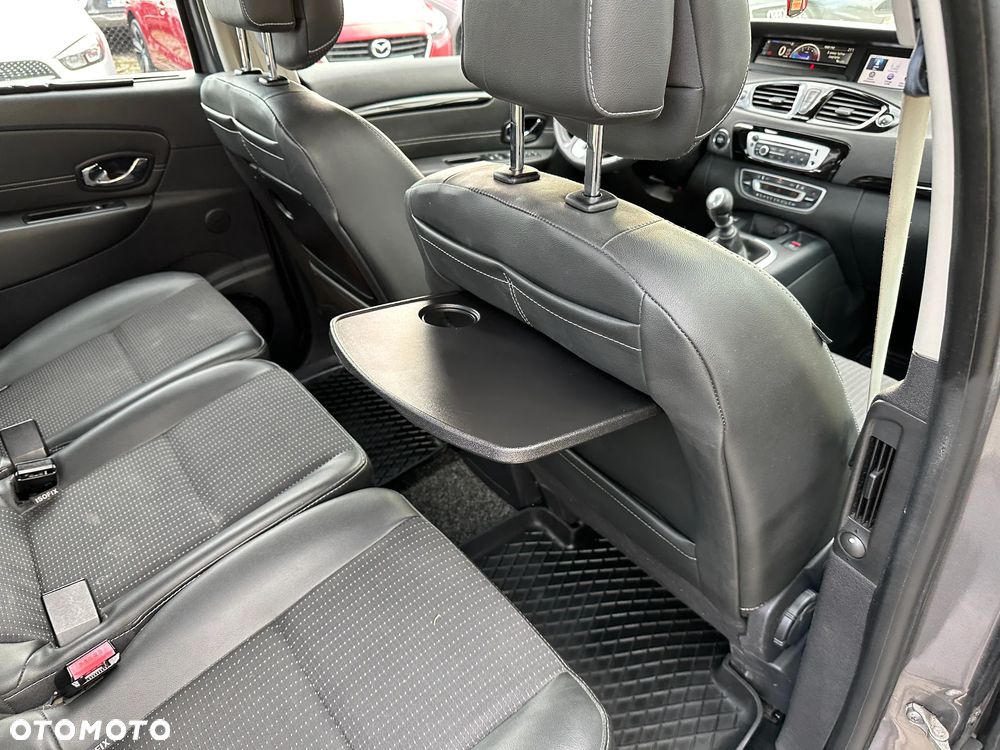 Renault Scenic - 28