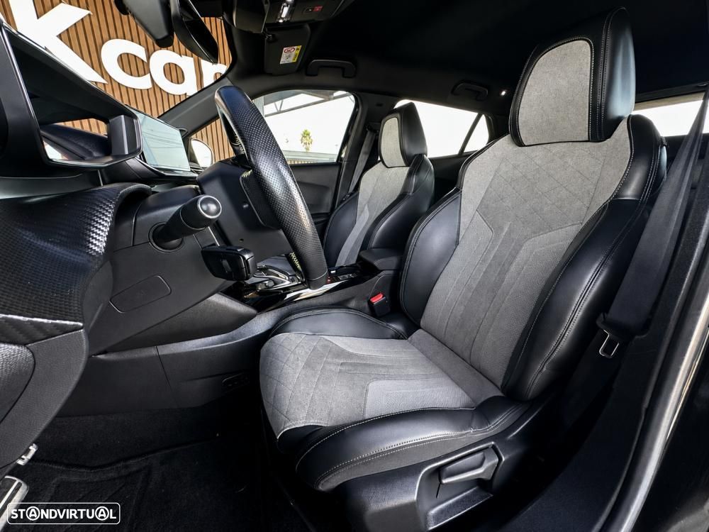 Peugeot e-2008 50 kWh GT Pack - 17