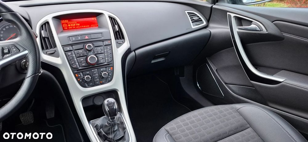 Opel Astra 1.6 Turbo Innovation - 14