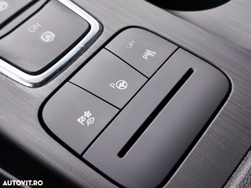 Ford Kuga 2.5 Duratec FHEV ST-LINE - 33