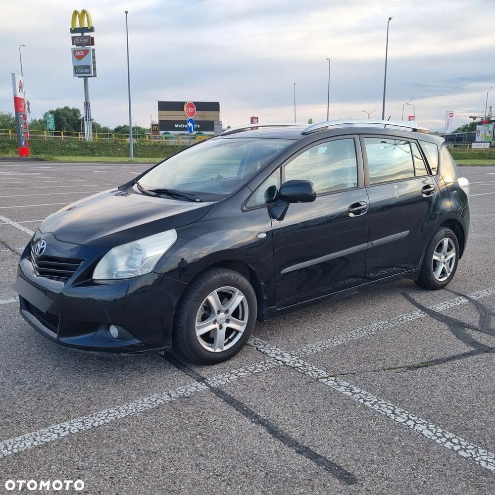 Toyota Verso 1.8 Sol 7os - 1