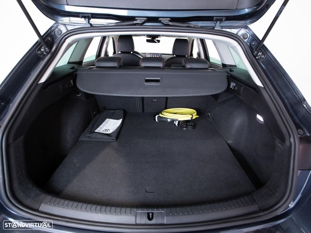 SEAT Leon ST 1.4 e-Hybrid FR DSG - 12