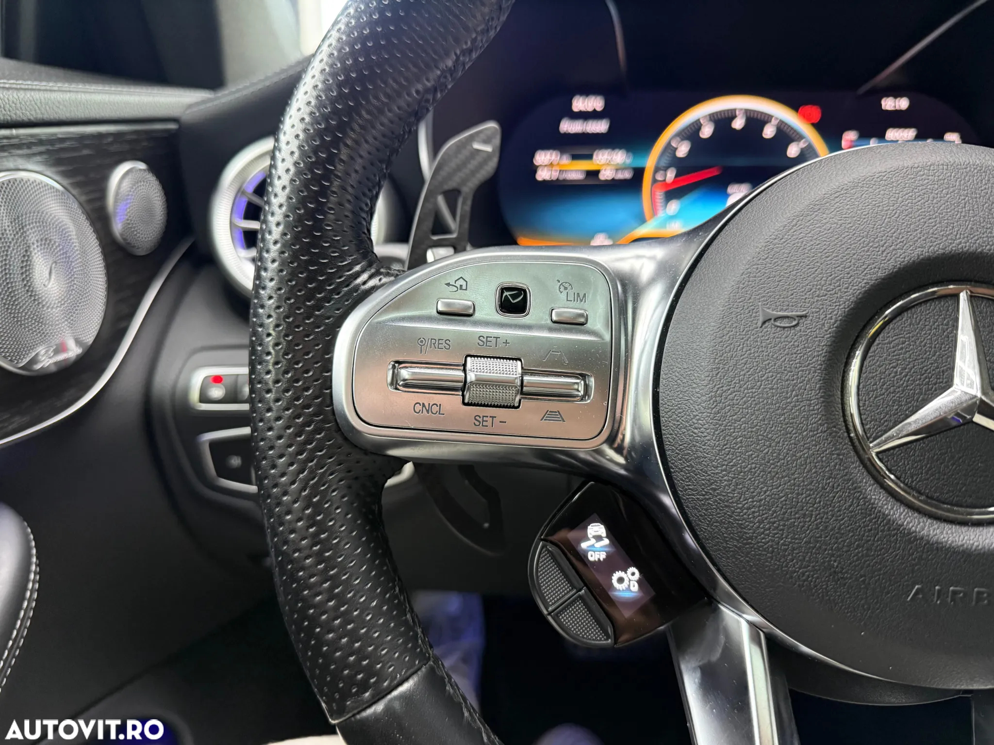 Mercedes-Benz C AMG 63 Coupe AMG Speedshift MCT 9G - 21