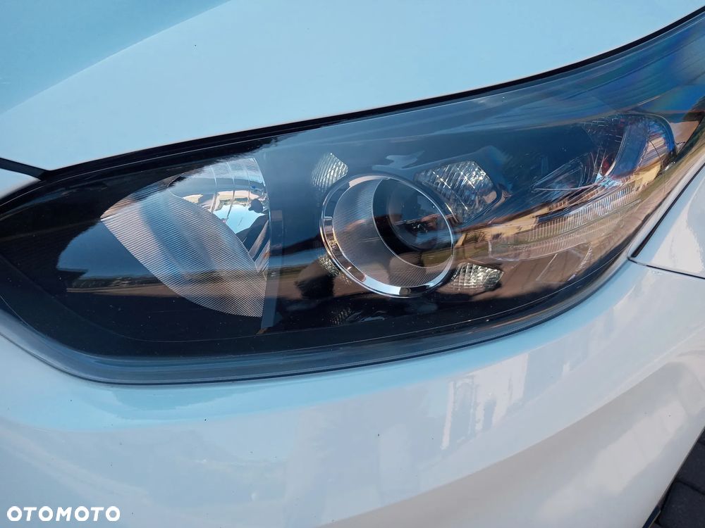 Kia Ceed 1.5 T-GDI M - 11