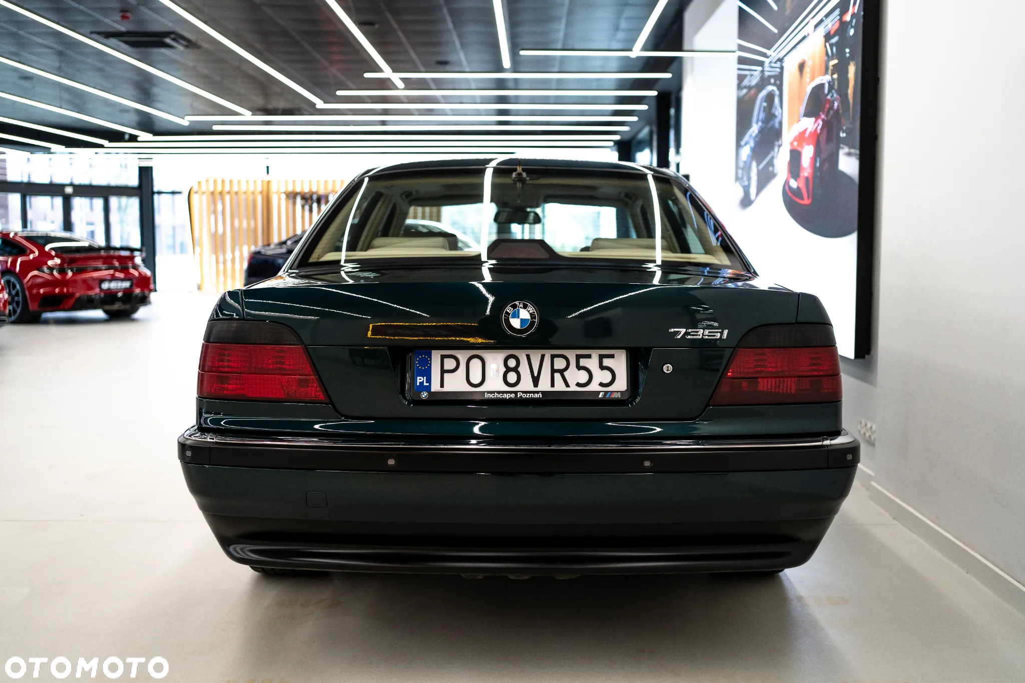 BMW Seria 7 735i - 8