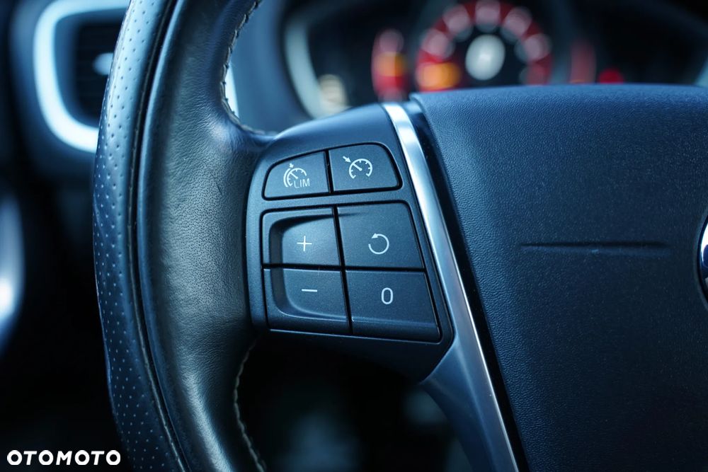 Volvo V40 T4 Geartronic RDesign - 37