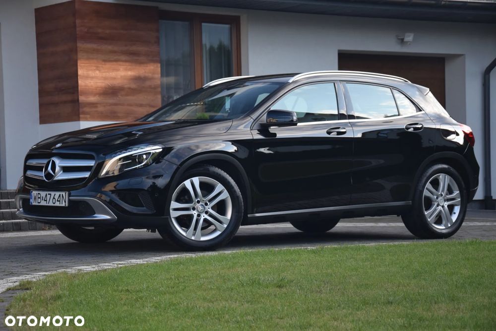 Mercedes-Benz GLA 200 7G-DCT Urban - 11