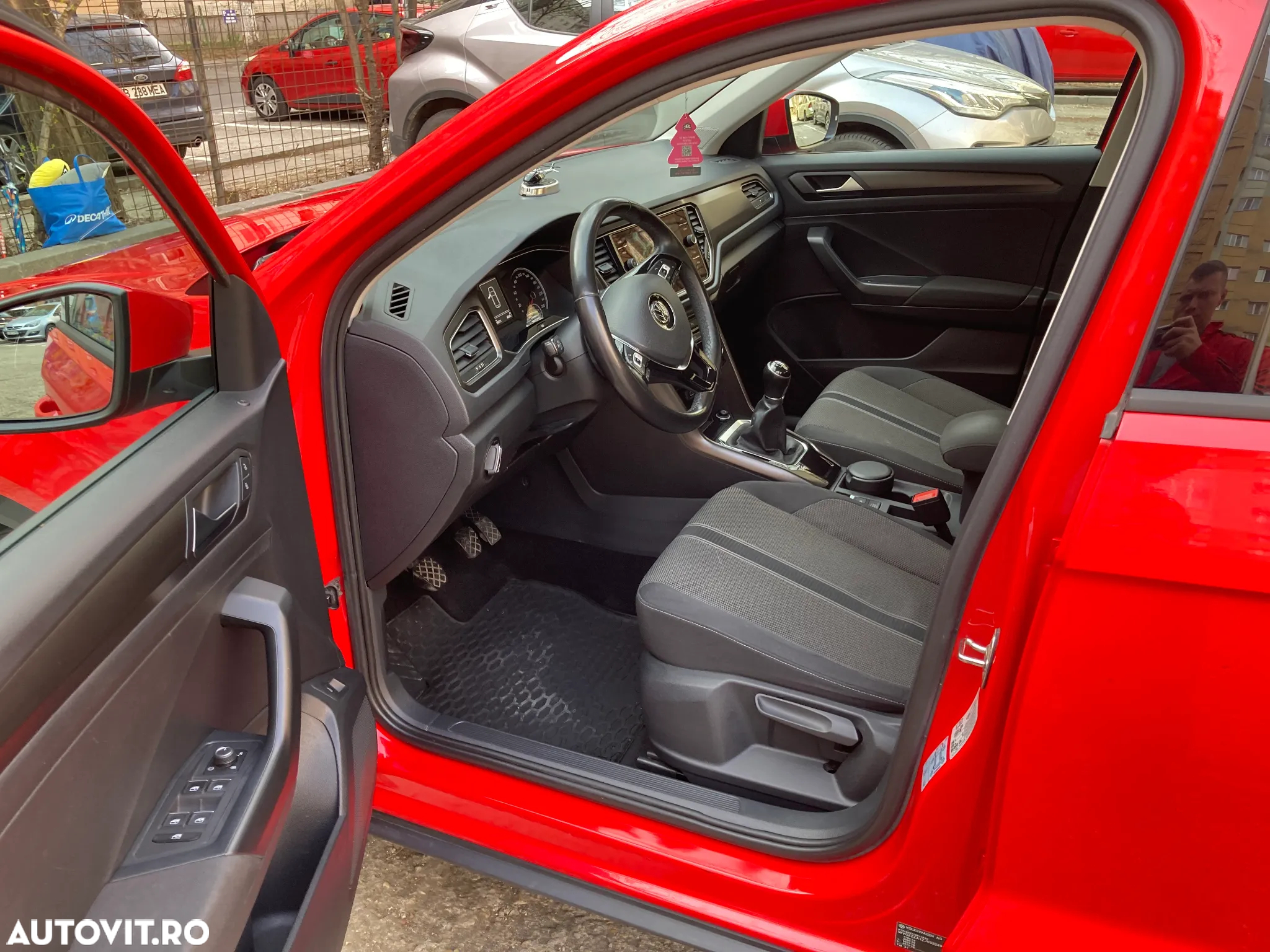 Volkswagen T-ROC 1.0 TSI Design - 12