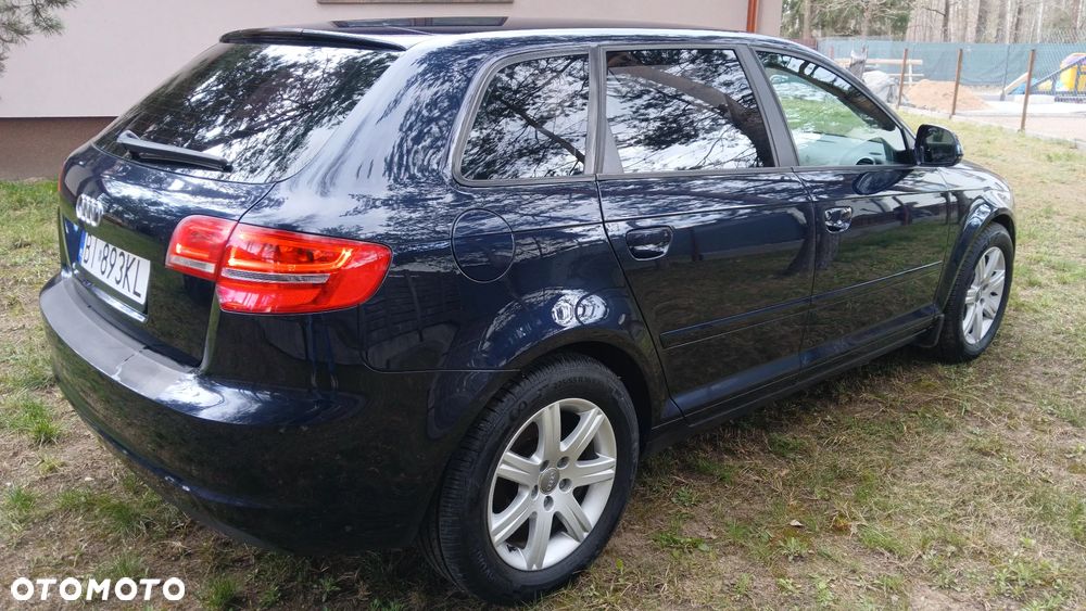 Audi A3 Sportback 1.6 TDI DPF Ambition - 5