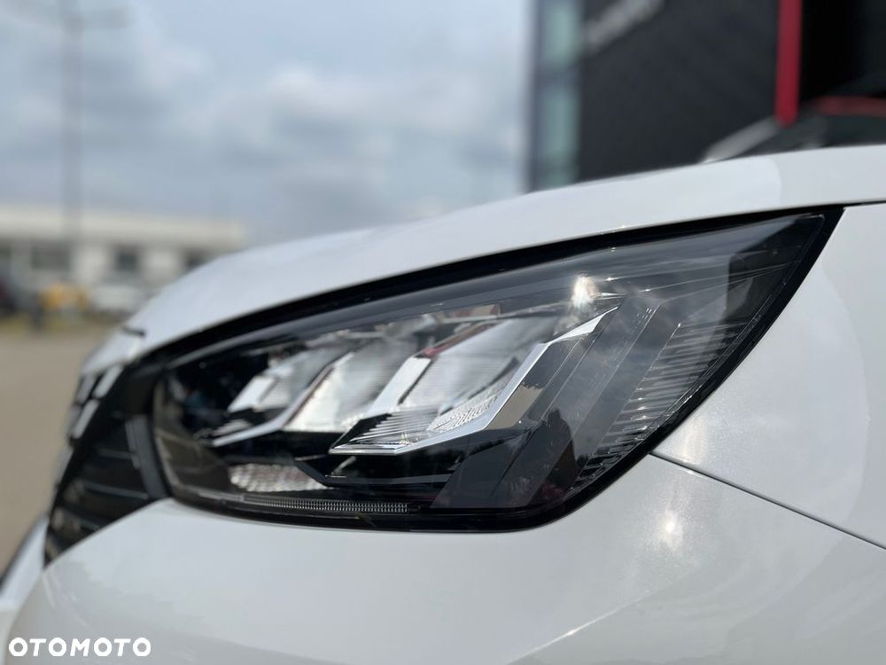 Peugeot 2008 - 6