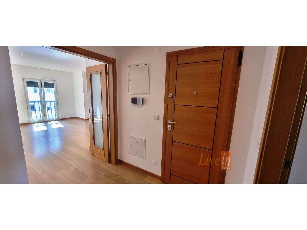 ApartamentoT3 na Rua Vale Formoso de Cima em Marvila - Grande imagem: 4/27