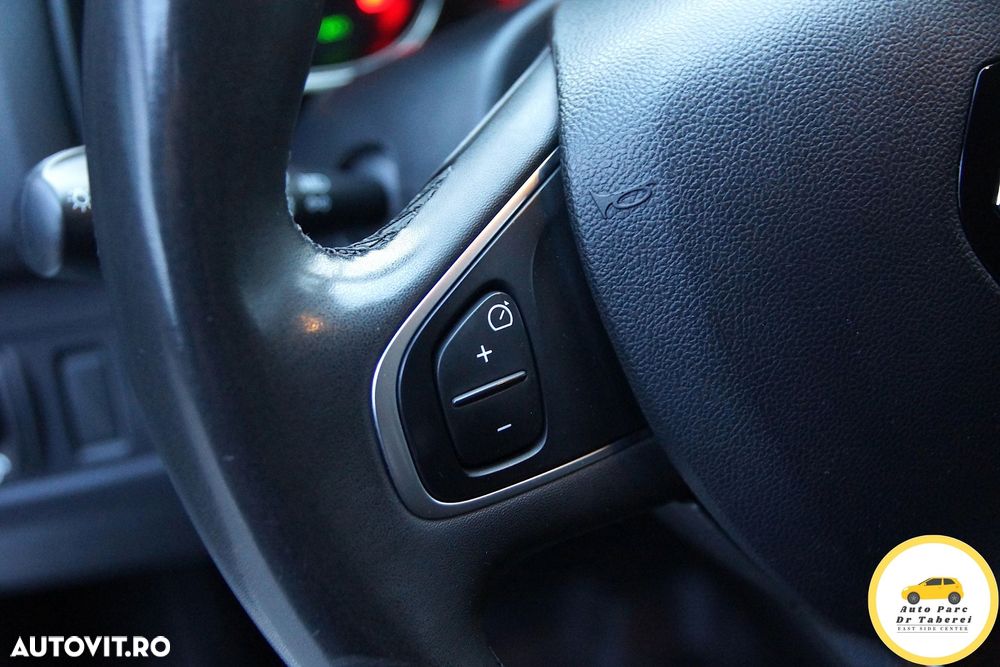 Renault Clio ENERGY TCe 90 Start & Stop LIMITED 2018 - 35