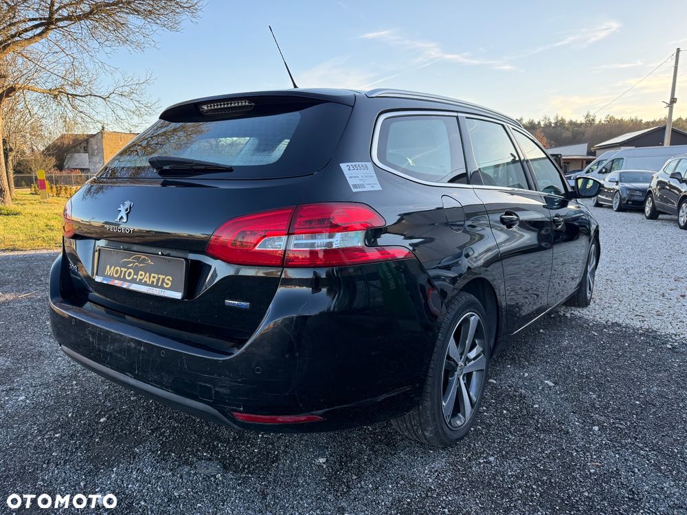 Peugeot 308 - 1