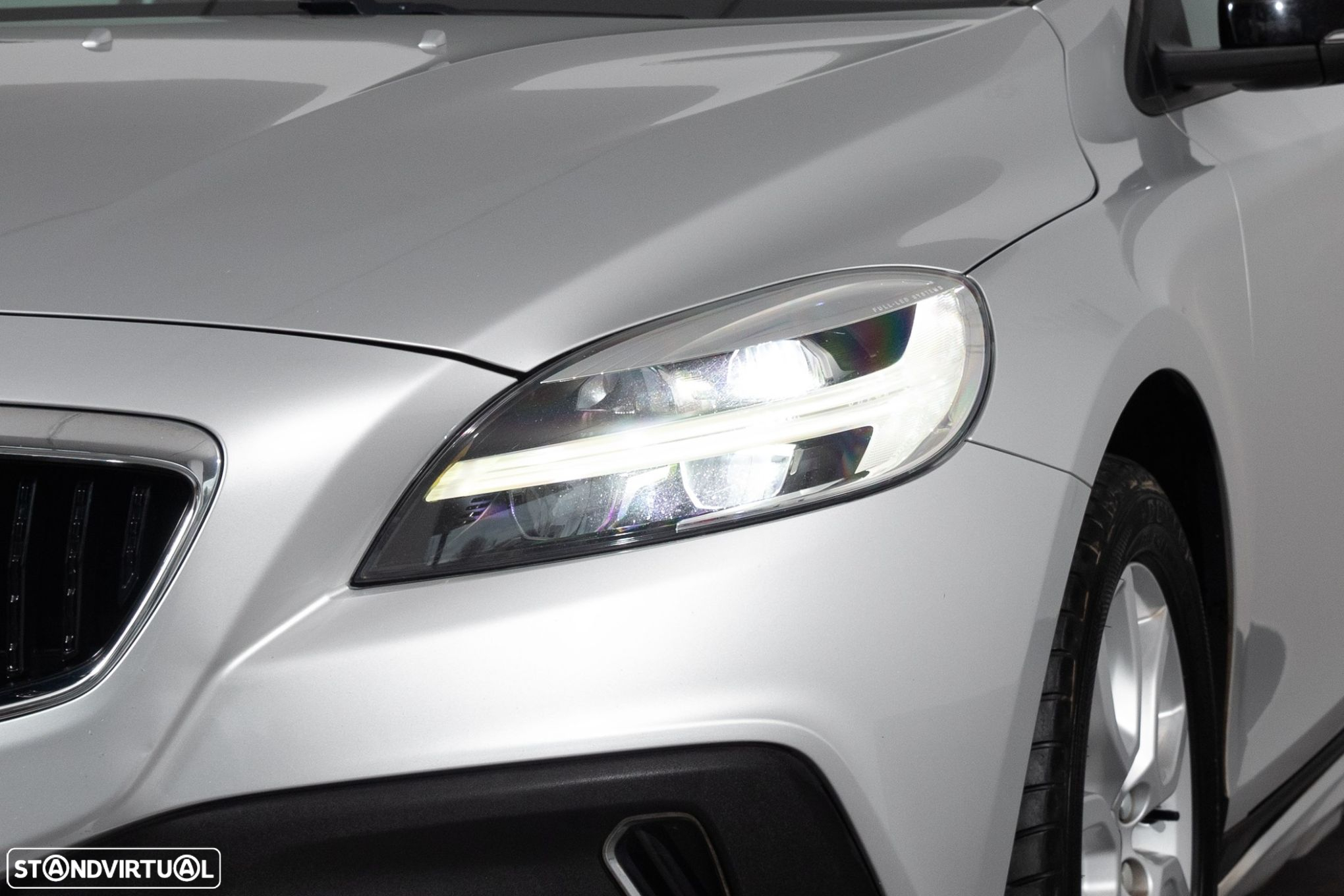 Volvo V40 Cross Country 2.0 D2 Plus - 23