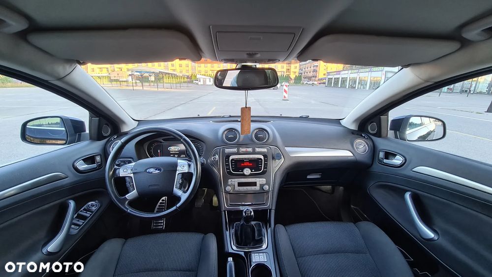 Ford Mondeo 2.0 Titanium - 2