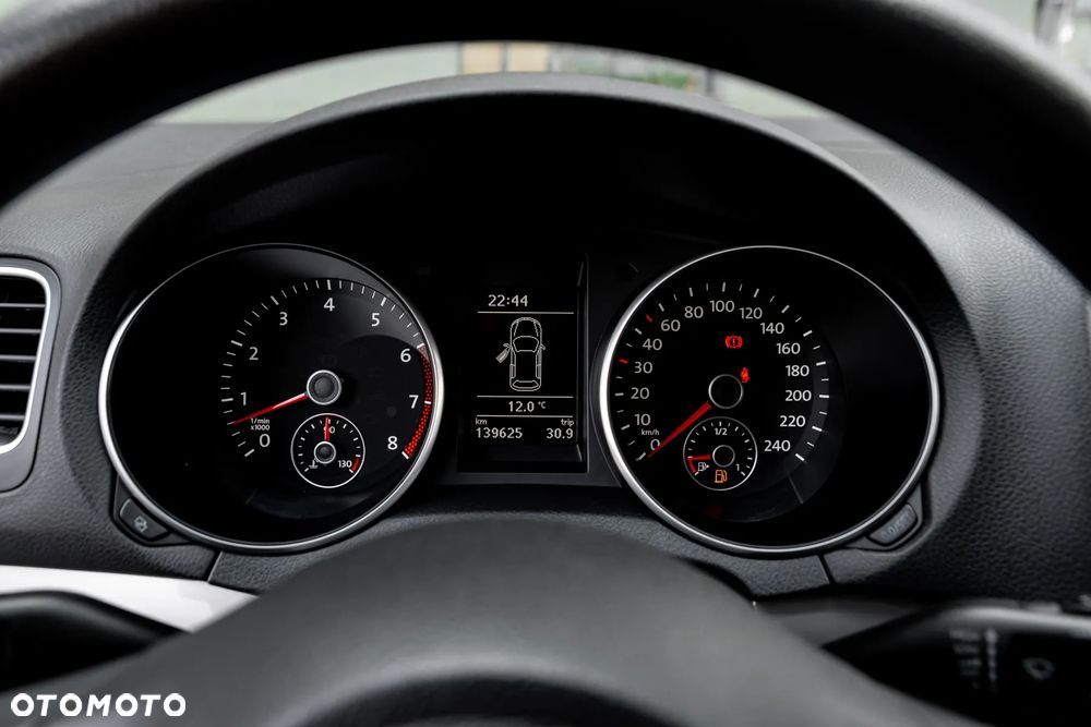 Volkswagen Golf - 29