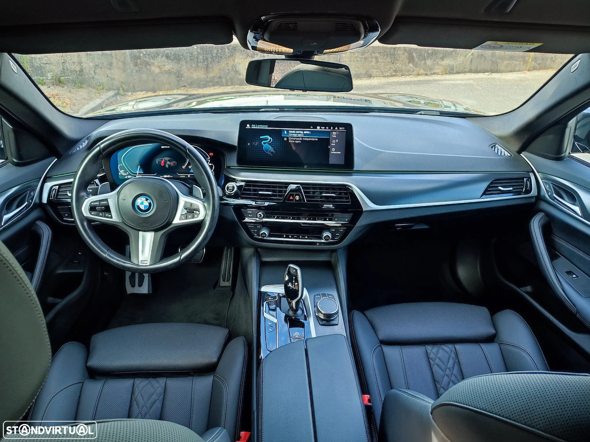 BMW 530 e Pack M - 12