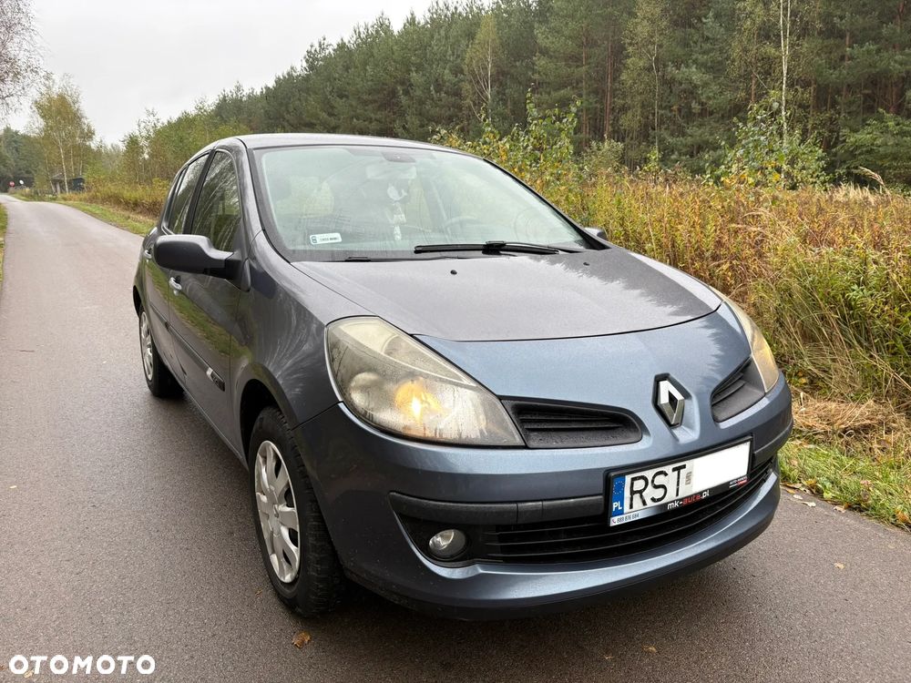 Renault Clio - 8