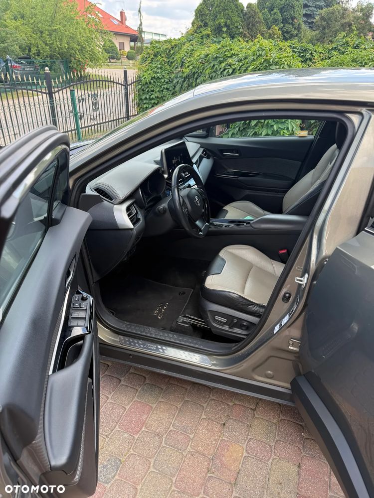 Toyota C-HR 2.0 Hybrid Executive - 15