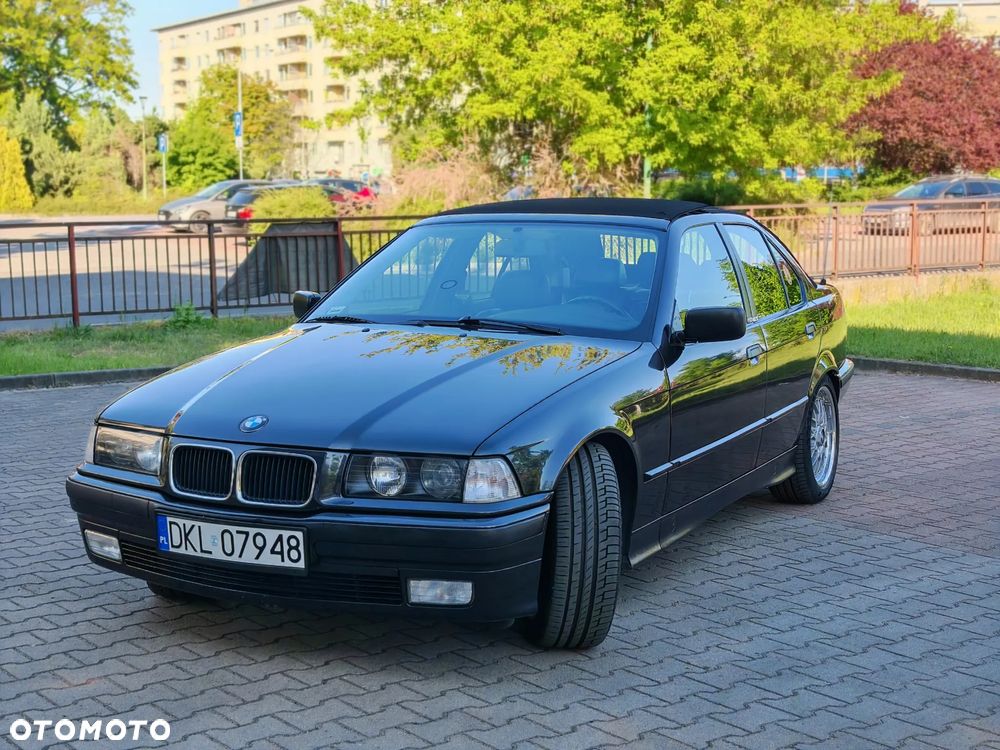 BMW Seria 3 320i - 3