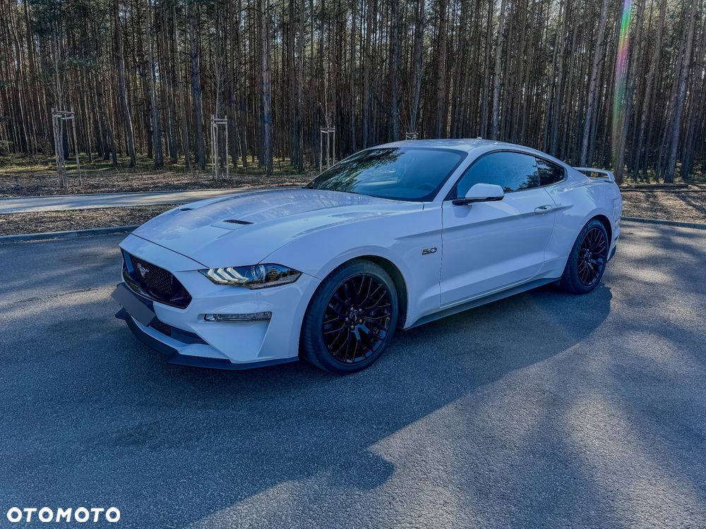 Ford Mustang - 1