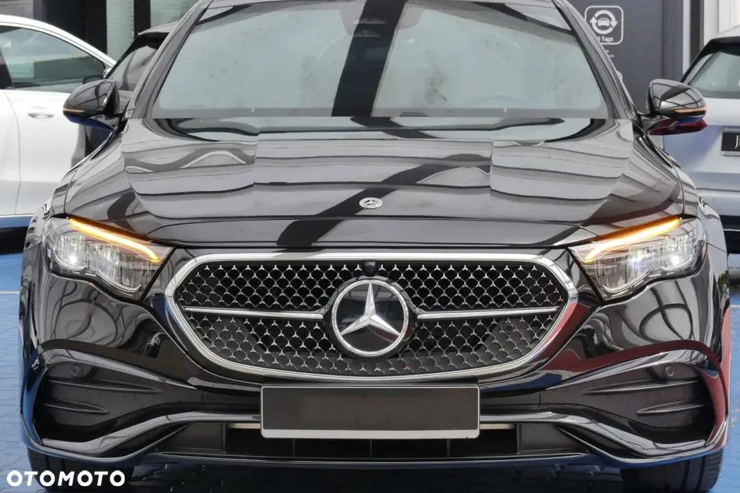 Mercedes-Benz Klasa E 220 d T 4Matic 9G-TRONIC - 7