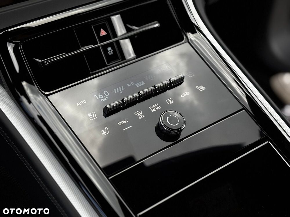 Porsche Panamera - 25
