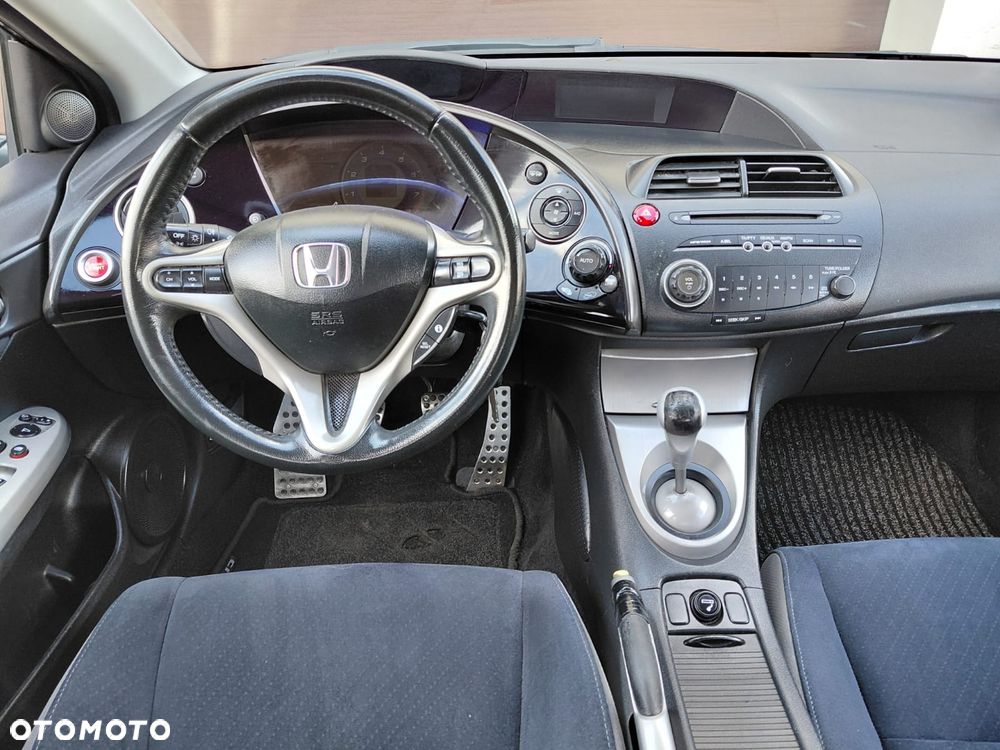 Honda Civic 1.8 Comfort - 14