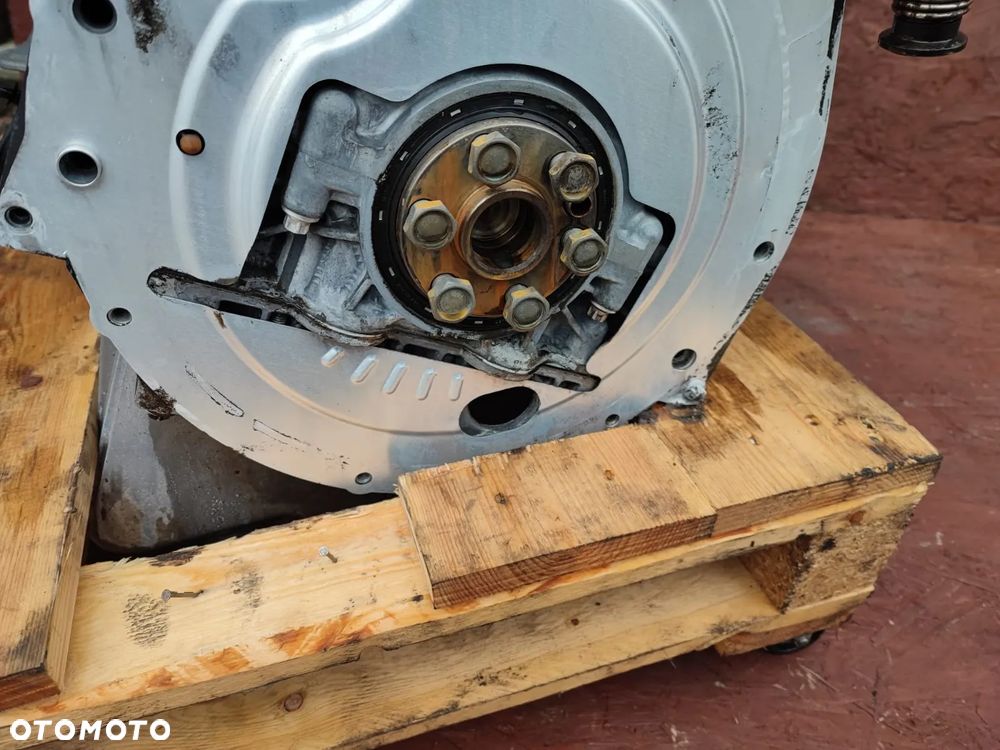 BMW E60 LCI / E61 LCI / E63 LCI / E64 LCI / E90 / E90 LCI / E91 / E91 LCI / E92 / E92 LCI / E93 / E93 LCI. ORYGINALNY KOMPLET SŁUPEK SILNIKA N53B30 + KOLEKTOR SSĄCY + CZUJNIKI WAŁA I WAŁU. O NR: 0 421 310 / 7 523 912 / 7 567 641 OEM. BARDZO DOBRY STAN TECHNICZNY PO PRZEBIEGU 190 TYŚ KM - 15