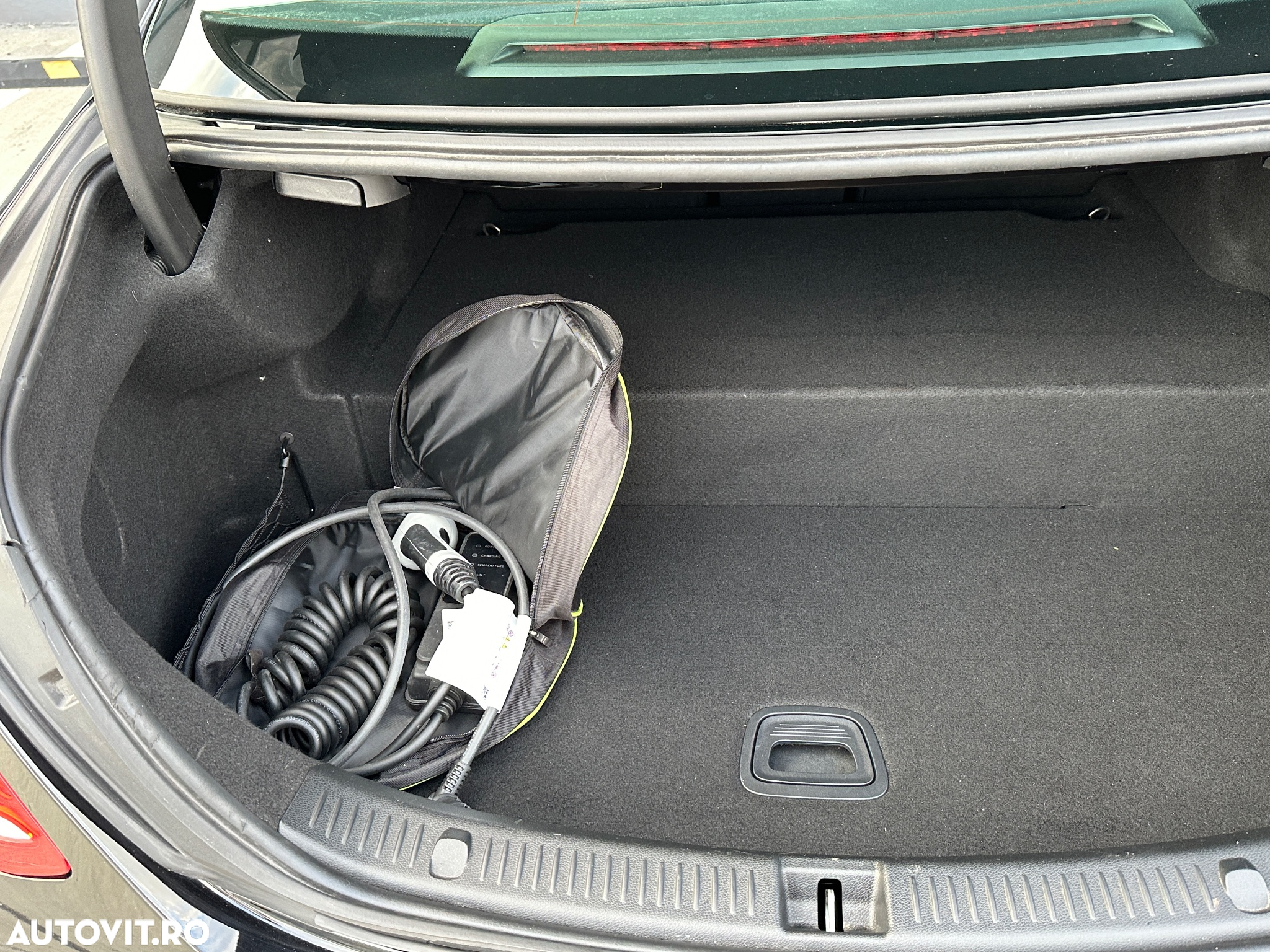 Mercedes-Benz E 300e 9G-TRONIC - 19