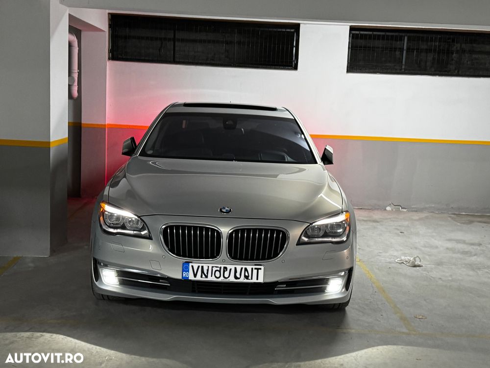 BMW Seria 7 730d xDrive - 27