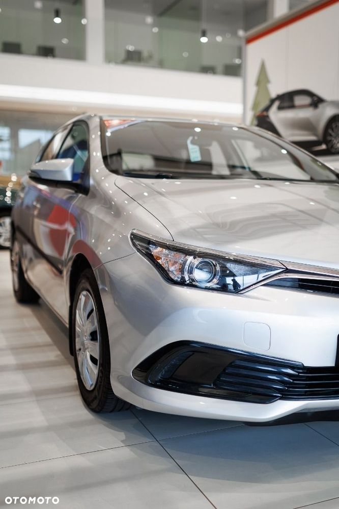 Toyota Auris - 28