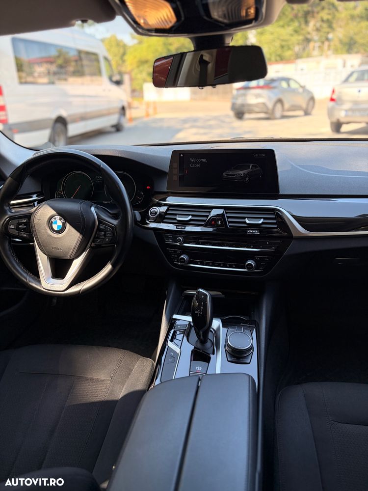 BMW Seria 5 520d EfficientDynamics Edition AT - 14