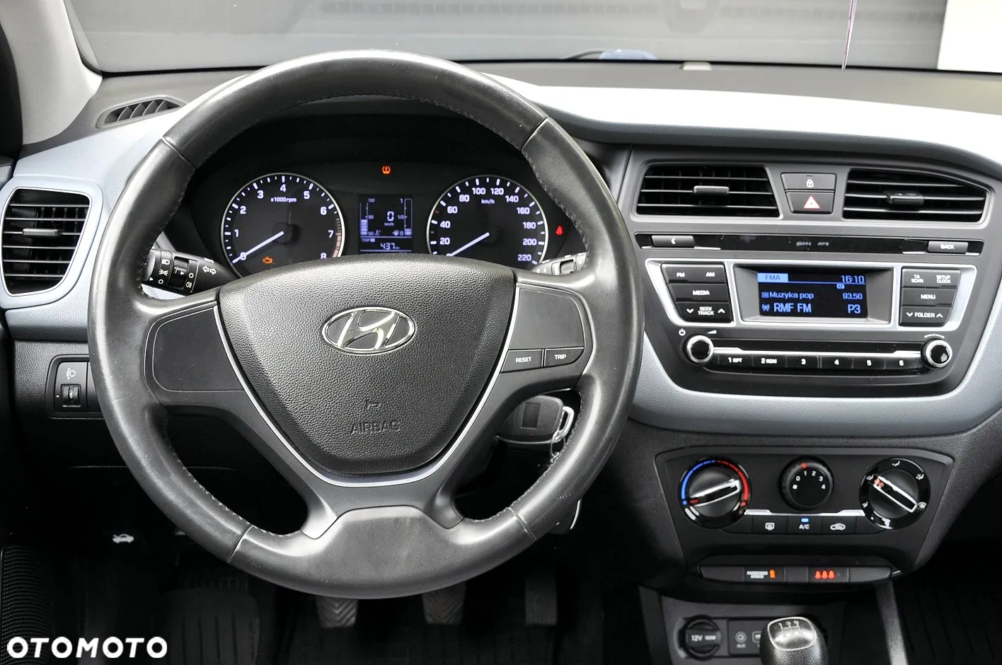 Hyundai i20 - 13