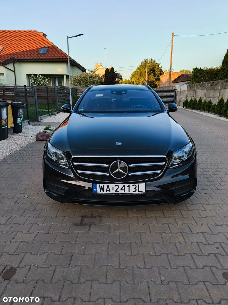 Mercedes-Benz Klasa E 220 d 4-Matic 9G-TRONIC - 14