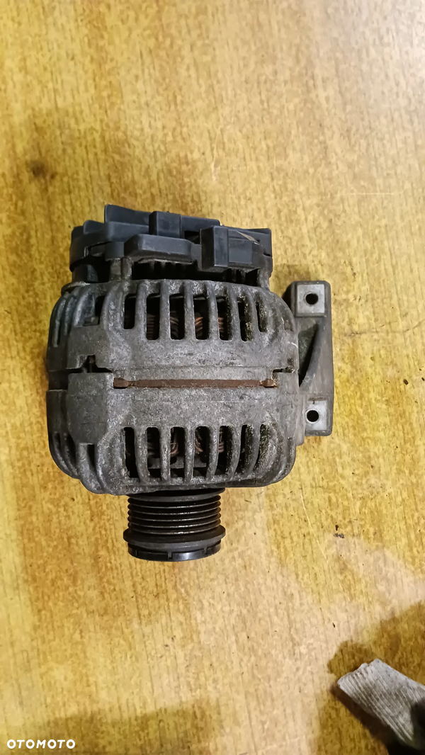 Alternator 1.8 2.0 2.4 2.5 T 2.8 T6 2.9 3.0 Volvo S40 S60 S80 V70 XC90 8676498
