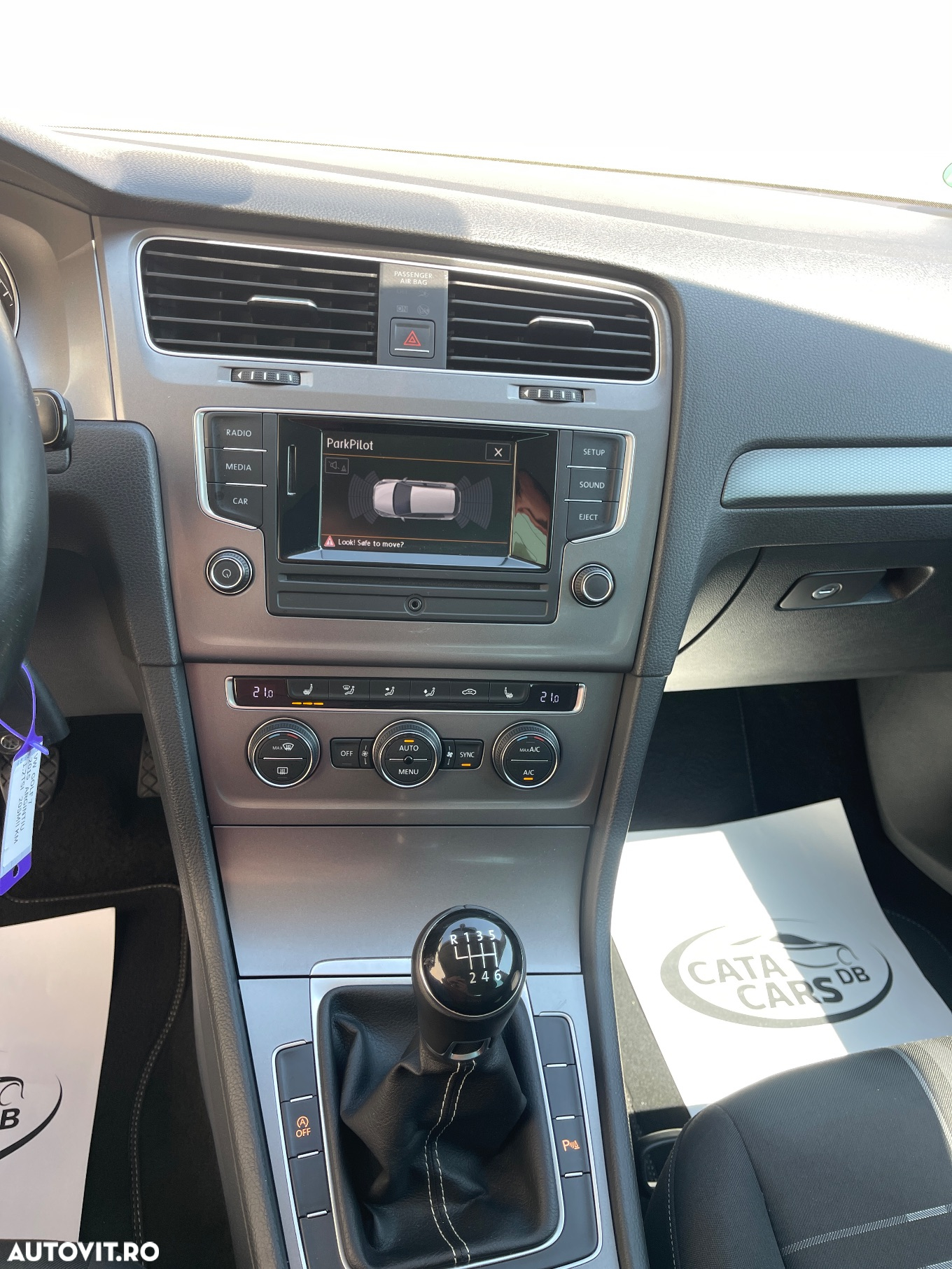 Volkswagen Golf 1.2 TSI BlueMotion Technology Lounge - 33