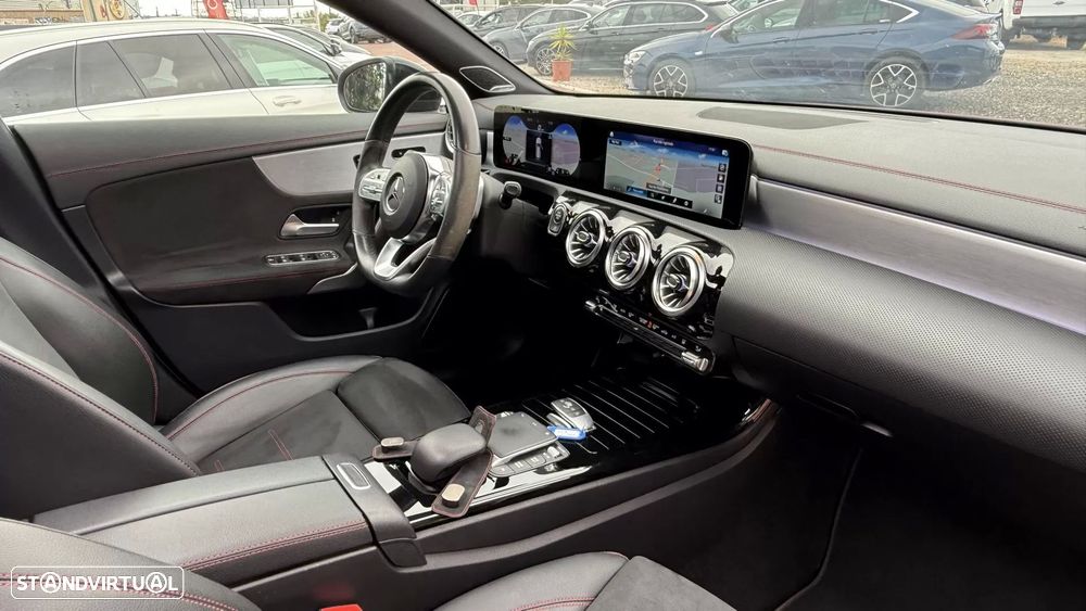 Mercedes-Benz CLA 220 d Shooting Brake AMG Line Aut. - 45