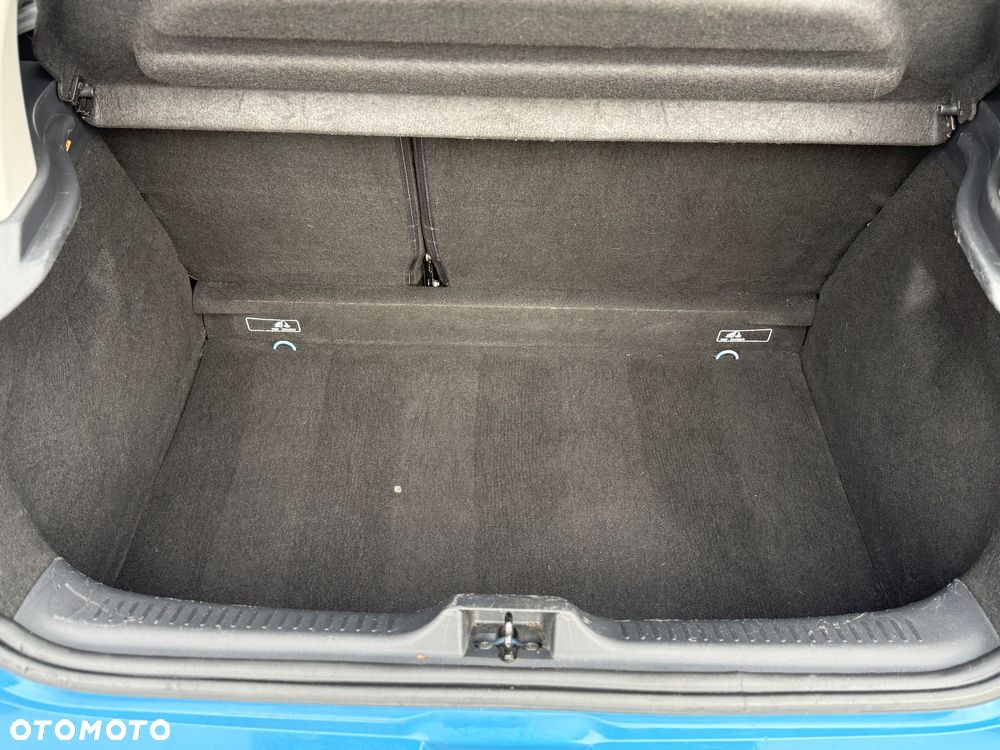 Renault Clio - 24
