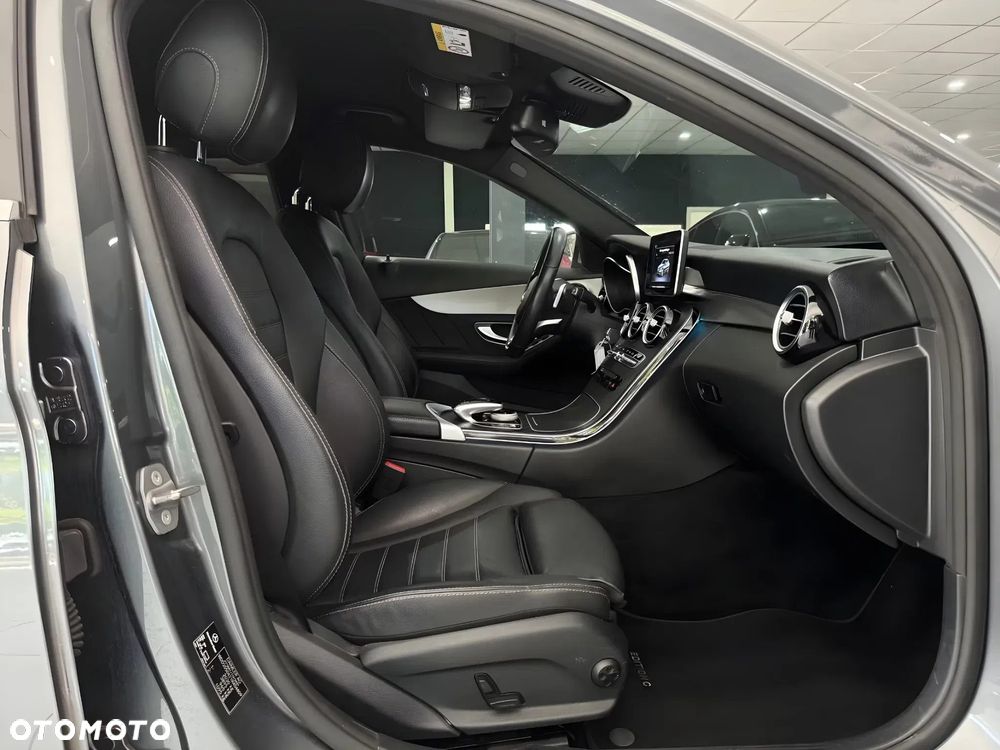 Mercedes-Benz Klasa C 200 9G-TRONIC - 12