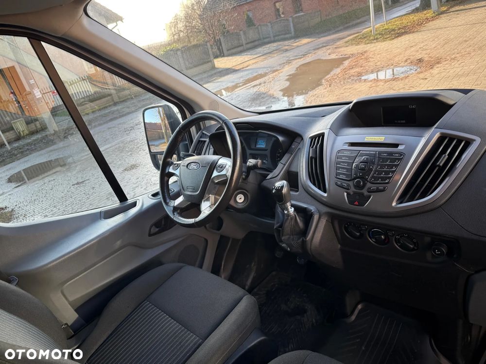 Ford Transit - 23