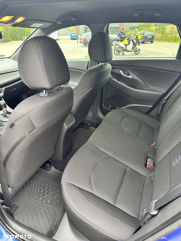 Hyundai i30 1.4 GO - 11