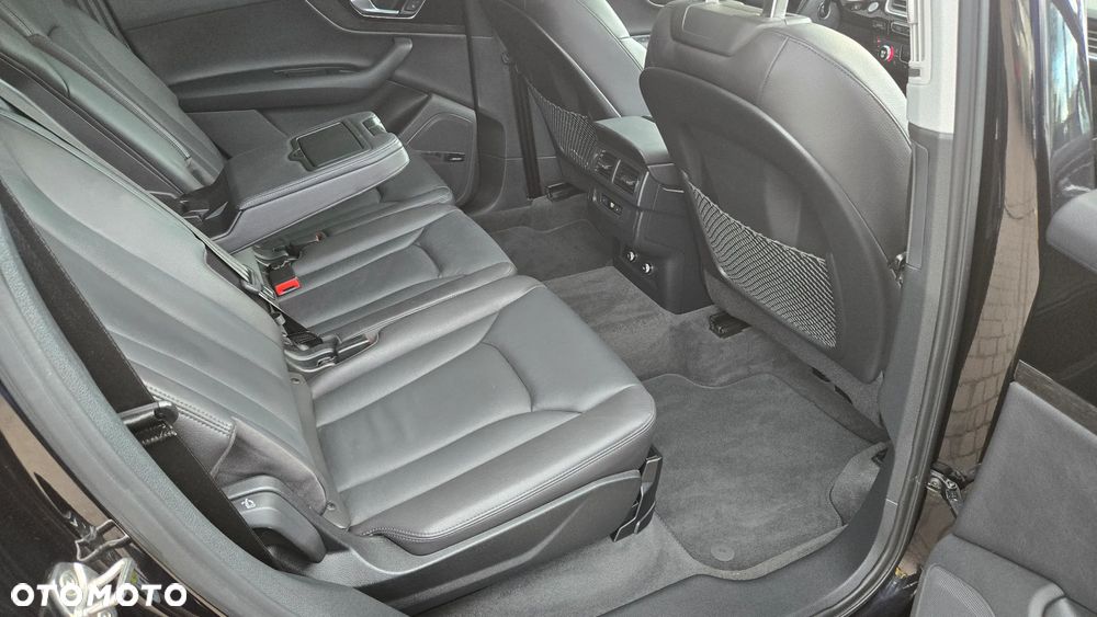 Audi Q7 3.0 TFSI Quattro Tiptronic - 25