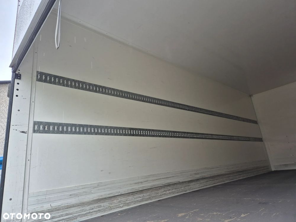 DAF XF ORYGINALNY PRZEBIEG z Niemiec / TANDEM ZESTAW PRZEJAZDOWY Z WINDĄ - 31